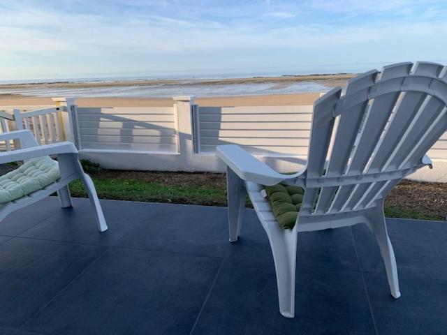 Villa De La Plage, Front De Mer, Juno Beach Bernières-sur-Mer Eksteriør billede